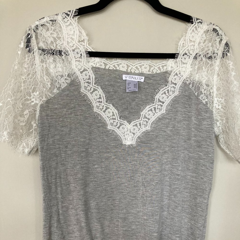 Venue Lace Top - T